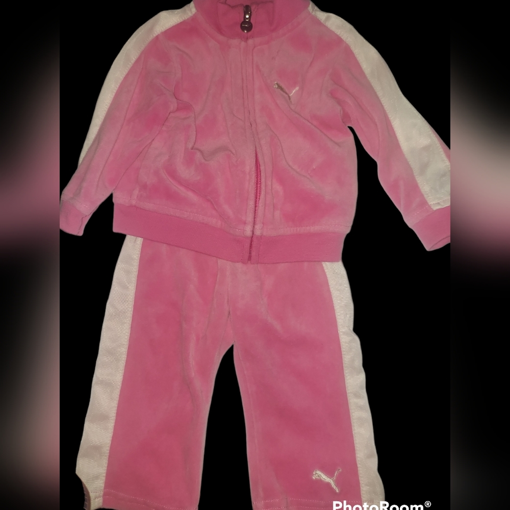 PUMA Girls- 2Pc Track/Jogging Suit set- SZ 6-9 mnths